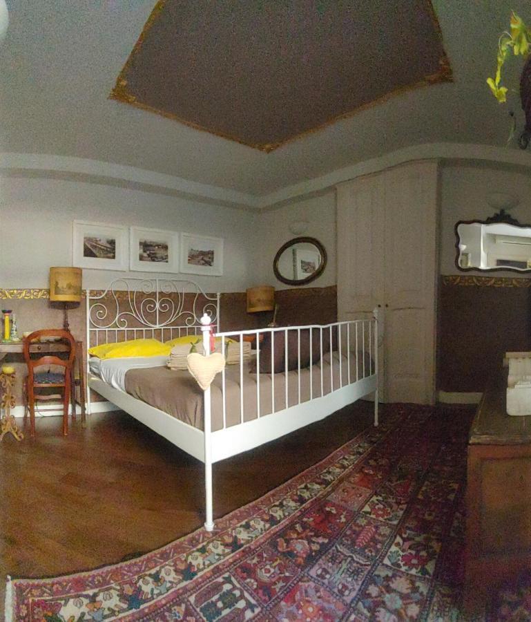 A Centro Storico Di *